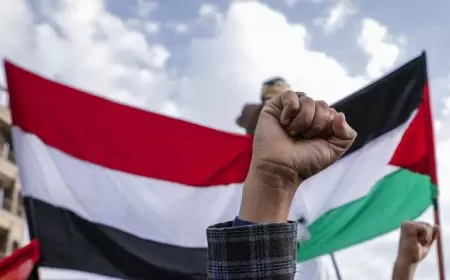 جماعة "أنصار الله": الولايات المتحدة وبريطانيا تتحملان تداعيات "عسكرة" البحر الأحمر