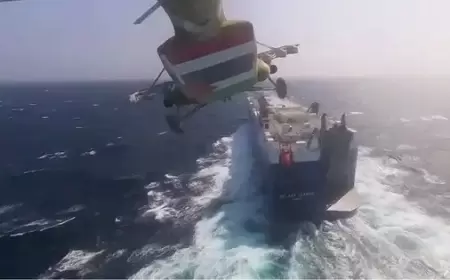 6 دول تدعو الحوثيين لوقف هجماتهم في البحر الأحمر