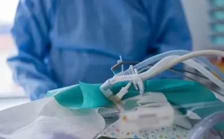 مسؤول أممي: لم يعد ثمة "مواليد بحجم طبيعي" في قطاع غزة