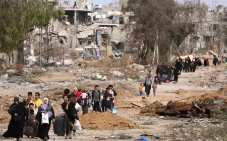 الاحتلال يأمر السكان والنازحين في حي الرمال بالمغادرة لجنوب غزة