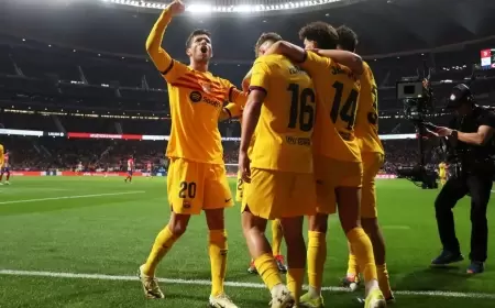 برشلونة يسحق أتلتيكو وينتزع المركز الثاني