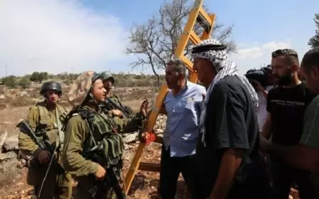 الاحتلال يجبر مزارعين على مغادرة أراضيهم في المغير شرق رام الله