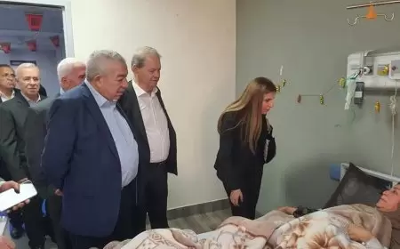 وفد حركة فتح يطمئن على  جرحى غزة في "مستشفى معهد ناصر" في القاهرة