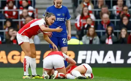 انهيار لاعبة أرسنال خلال نهائي كأس رابطة أمام تشيلسي