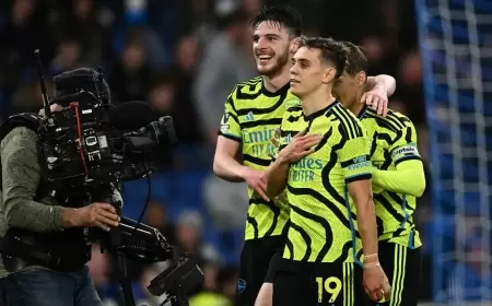 أرسنال يستعيد الصدارة بثلاثية برايتون