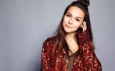 لبشرة مُشرقة في العيد.. روتين عناية ليلي مثالي