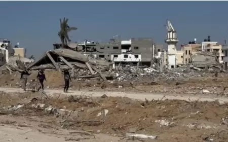 خان يونس: انتشال 30 جثة متحللة.. 55% من المباني دمرت