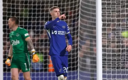 بالمر يقود تشيلسي إلى فوز كبير على إيفرتون