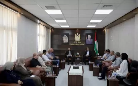 محافظ طولكرم مصطفى طقاطقة يطلع على إحتياجات بلدة نزلة عيسى من مشاريع البنية التحتية وشبكتي الكهرباء والمياه