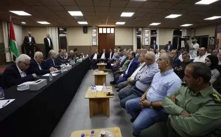 (محدث) رئيس الوزراء يعود الجرحى ويوجه لمعالجة تداعيات عدوان الاحتلال على مخيم نور شمس