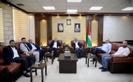 طقاطقة يشيد بجهود شركة كهرباء الشمال  بالعمل على إعادة تأهيل شبكة الكهرباء في مخيم نور شمس بفعل عدوان الإحتلال