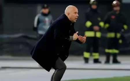 مدرب فينوورد يدخل قائمة المرشحين لخلافة كلوب