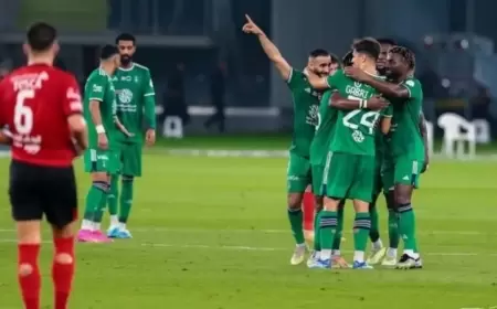 أهلي جدة يحل ضيفاً على الرياض للابتعاد بـ "الثالث"