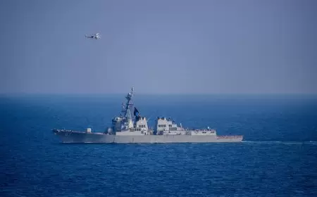 الولايات المتحدة تنفي إصابة أي سفن جراء هجوم الحوثيين في خليج عدن