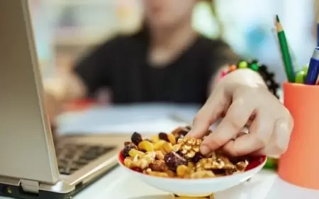 9 وجبات خفيفة لتعزيز الإنتاجية في العمل