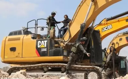 الاحتلال يستولي على رافعة بالأغوار الشمالية