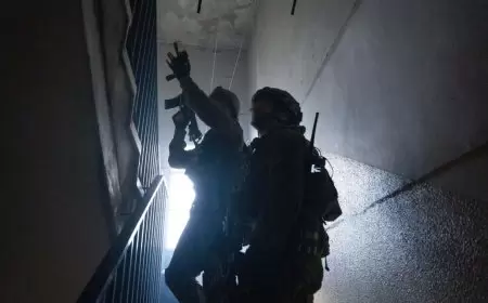 الهلال: الاحتلال يحاصر مجموعة من المتطوعين داخل منزل في مخيم طولكرم