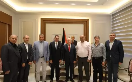 وفد من غرفة تجارة وصناعة طولكرم يلتقي وزير الإقتصاد الوطني الفلسطيني. 