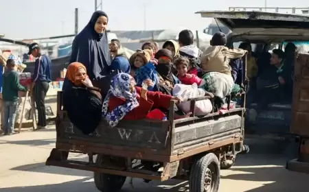 "شهادات مرعبة" ودعوات لوقف الحرب.. عشرات آلاف النازحين يفرون من الجحيم