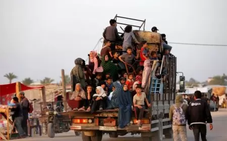 الأونروا: نحو 300 ألف شخص فروا من رفح