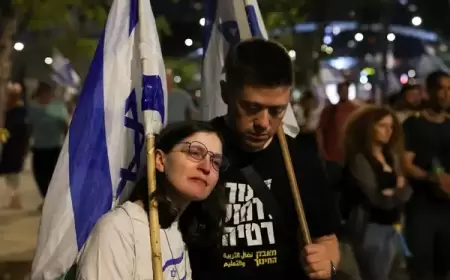 عائلات الأسرى الإسرائيليين: حكومتنا تخلت عن أبنائنا وتركتهم يموتون