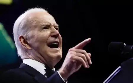 بايدن يمنح إسرائيل أسلحة بقيمة مليار دولار بينما تتوغل رفح وتهجر الفلسطينيين