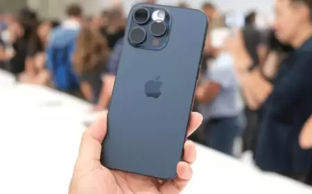 أبل تخطط لطرح جهاز آيفون نحيف في 2025