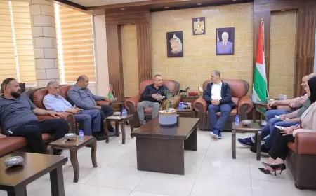 محافظ طولكرم مصطفى طقاطقة يلتقي وفداً من نقابة الكهربائيين الفلسطينيين