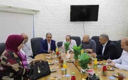 محافظ طولكرم مصطفى طقاطقة يتفقد مستشفى الإسراء التخصصي  ويطلع على سير العمل