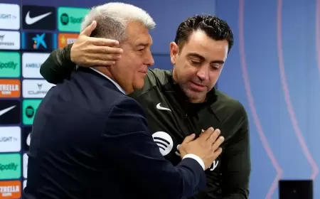 أبرزها "خيانة لابورتا".. كشف أسباب طرد تشافي من برشلونة