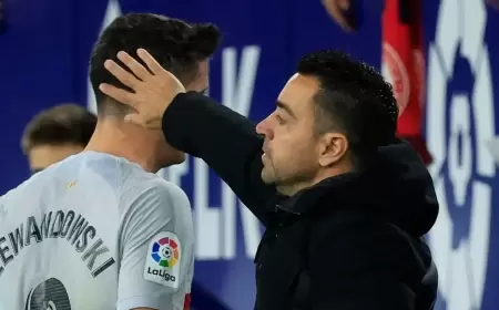 مفاجأة.. تشافي أراد "قتل" ليفاندوفسكي