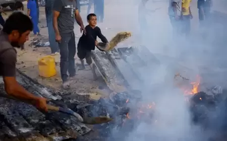 دول الخليج تدين قصف مخيم للنازحين وتدعو المجتمع الدولي للتدخل ووقف المجازر