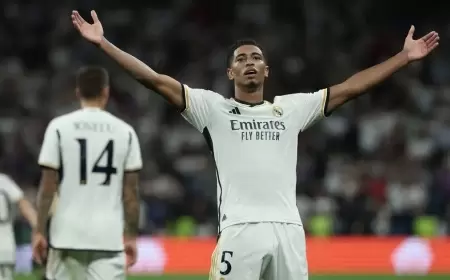 مايكل أوين: بيلنغهام لديه فرصة قوية للفوز بالكرة الذهبية