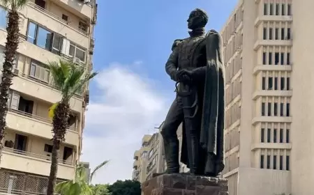سرقة سيف "تمثال ميدان التحرير" حقيقة صورة تعود لـ 12 عاما.. من هو سيمون بوليفار