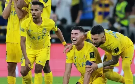 صحف العالم: رونالدو ذكرنا بميسي.. "بكى كالطفل"