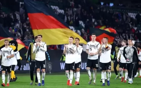 أديداس تنتقد تعاقد اتحاد الكرة الألماني مع نايك