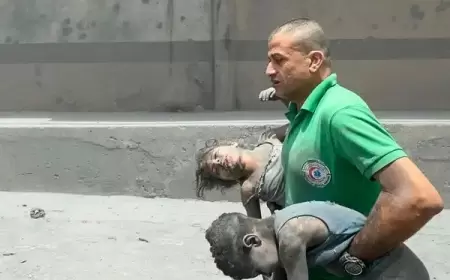 5 شهداء وعشرات الإصابات في قصف مدفعي وجوي على غزة