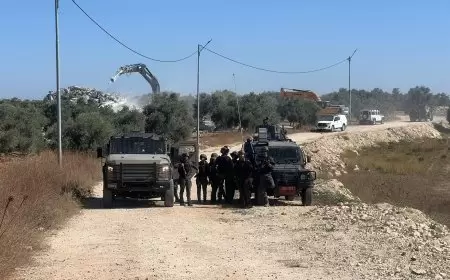 الاحتلال يهدم منزلا قيد الإنشاء في بيتللو شمال غرب رام الله