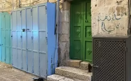 عائلة الخالدي تنتزع قرارا باخراج المستوطنين من منزلها في باب السلسلة