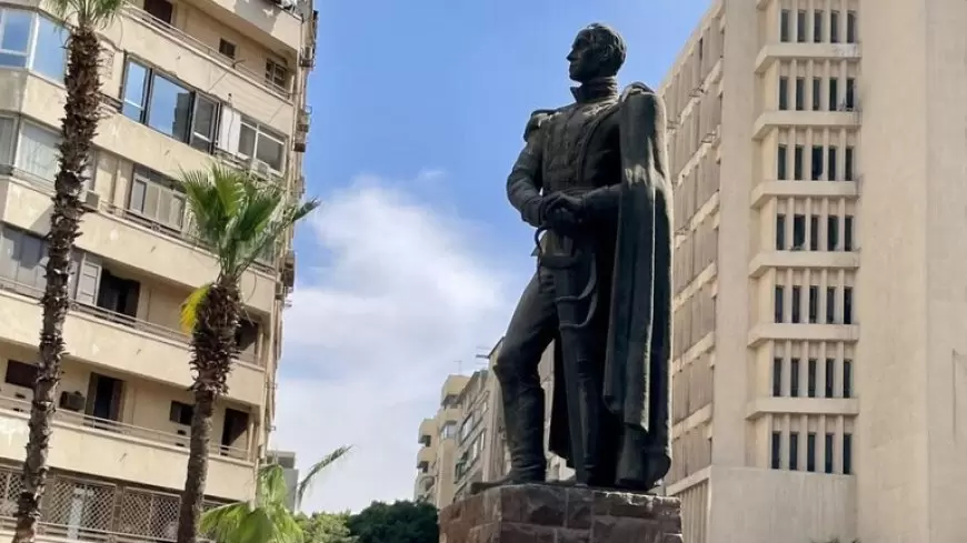 سرقة سيف "تمثال ميدان التحرير" حقيقة صورة تعود لـ 12 عاما.. من هو سيمون بوليفار