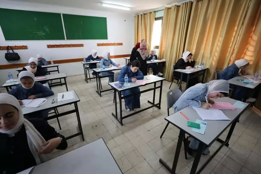 50 ألف طالب وطالبة يتوجهون لامتحانات الثانوية العامة "التوجيهي"