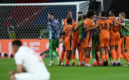 هولندا تضرب موعداً مع إنجلترا في نصف نهائي كأس أوروبا