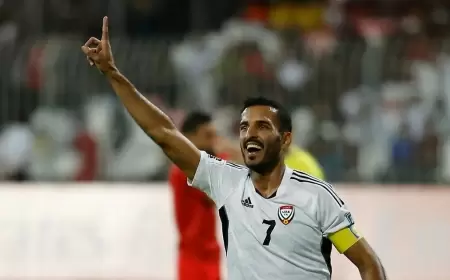 النصر يتعاقد مع الهداف التاريخي علي مبخوت