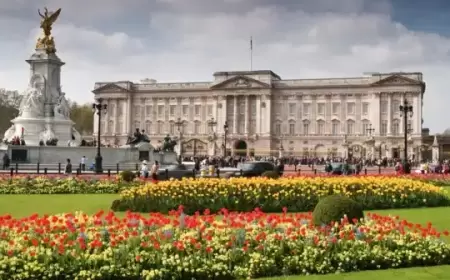 قصر بكنغهام يفتح غرفه تضم شرفة شهيرة أمام زواره