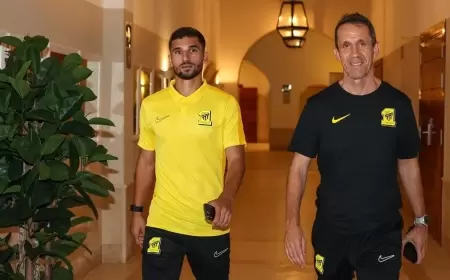 اتحاد جدة يتعاقد مع الجزائري حسام عوار