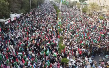 بعد ضغط شعبي.. باكستان تعتبر إسرائيل إرهابية يقودها مجرم حرب