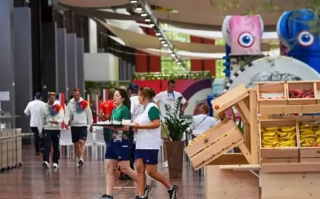 "مجاعة" في أولمبياد باريس.. رياضيون يشتكون من نقص الغذاء