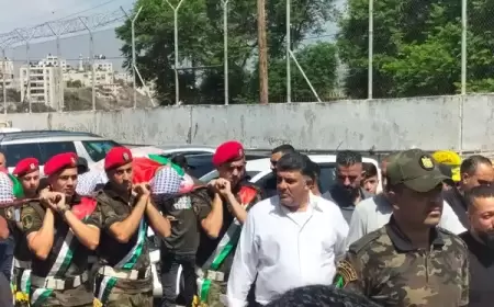 جماهير نابلس تشيع جثماني الشهيدين حشاش ومشه