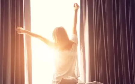 "الضوء الأزرق".. 8 عادات يومية بسيطة تدمر صحة الإنسان