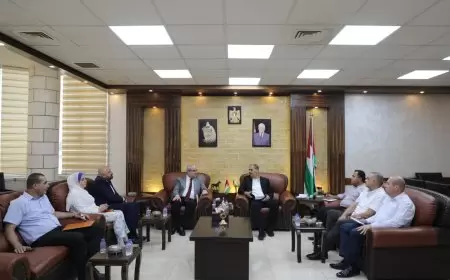 طقاطقة وملحم يبحثان التحديات الاقتصادية في محافظة طولكرم